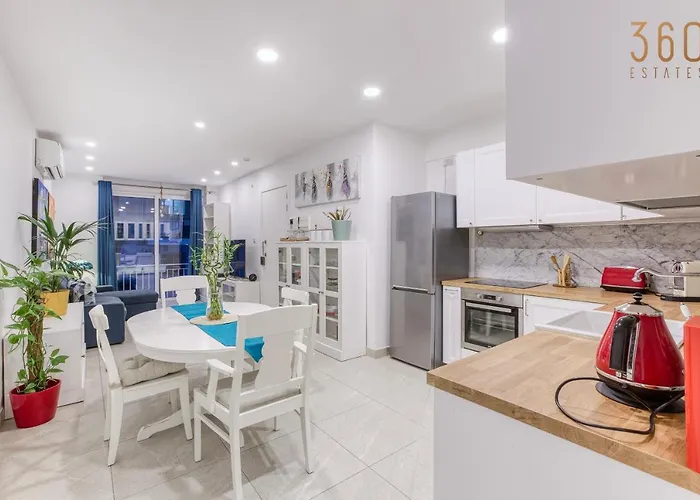 A Lovely 2br Maisonette With Private Terrace & Bbq By 360 Estates Lejlighed