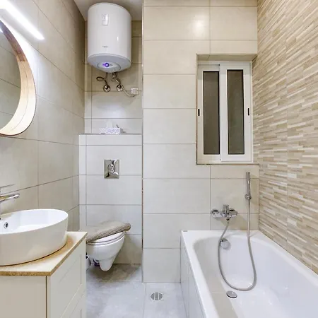 Apartment A Lovely 2br Maisonette With Private Terrace & Bbq By 360 Estates *