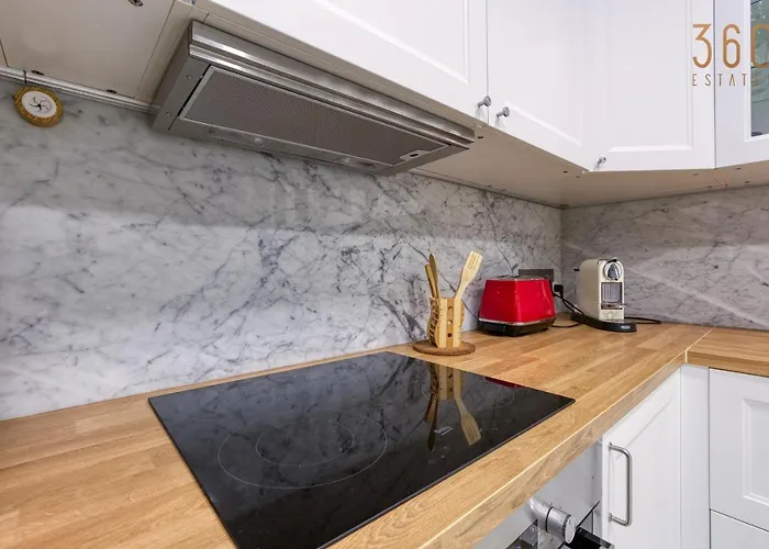 Apartamento A Lovely 2br Maisonette With Private Terrace & Bbq By 360 Estates