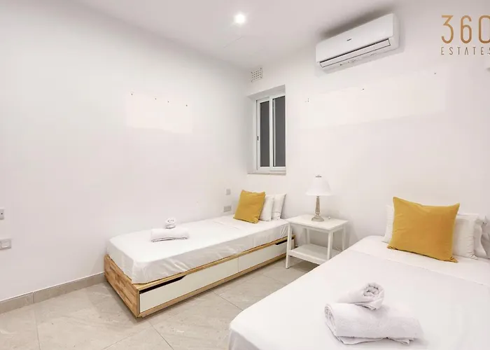 Apartamento A Lovely 2br Maisonette With Private Terrace & Bbq By 360 Estates