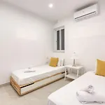 Lejlighed A Lovely 2br Maisonette With Private Terrace & Bbq By 360 Estates